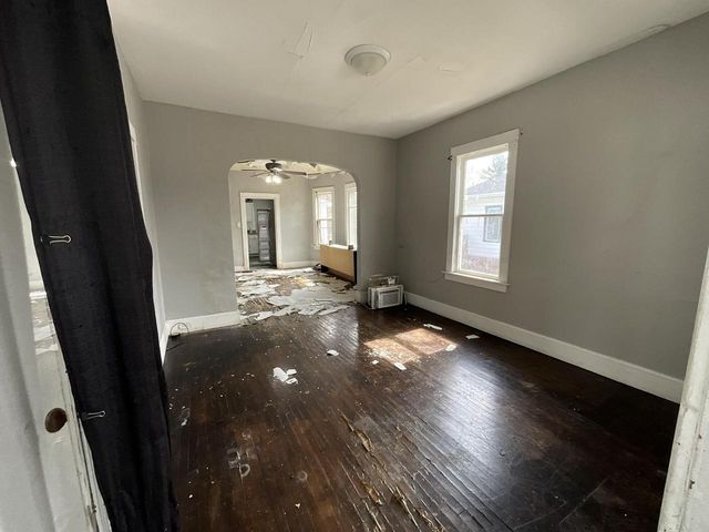 6053 37th AVENUE, Kenosha, WI 53142