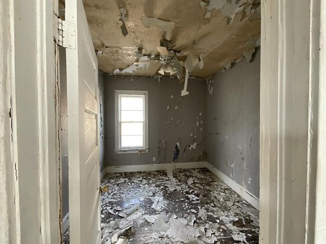 6053 37th AVENUE, Kenosha, WI 53142