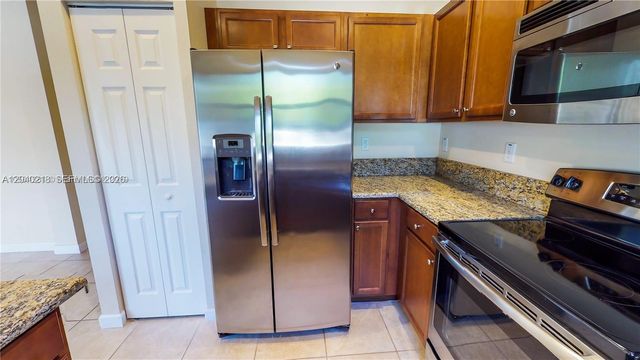 9073 W 33rd Avenue 9073, Hialeah, FL 33018