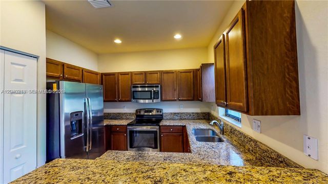 9073 W 33rd Avenue 9073, Hialeah, FL 33018
