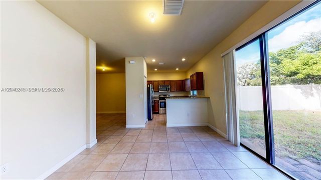 9073 W 33rd Avenue 9073, Hialeah, FL 33018