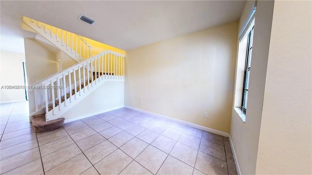 9073 W 33rd Avenue 9073, Hialeah, FL 33018