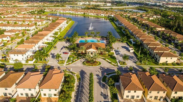 9073 W 33rd Avenue 9073, Hialeah, FL 33018