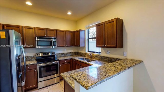 9073 W 33rd Avenue 9073, Hialeah, FL 33018