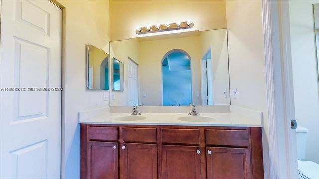 9073 W 33rd Avenue 9073, Hialeah, FL 33018