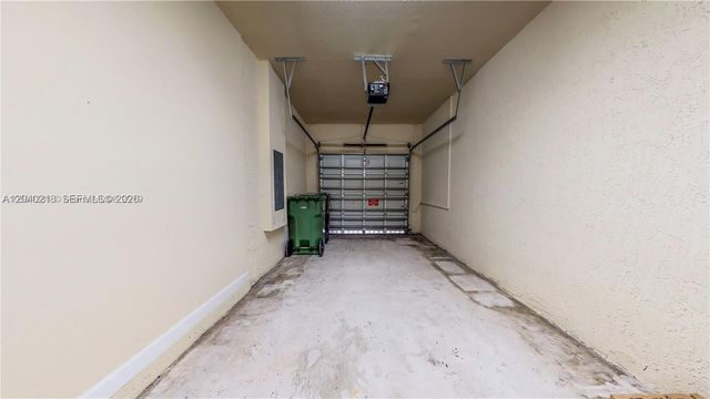 9073 W 33rd Avenue 9073, Hialeah, FL 33018