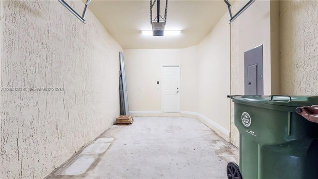 9073 W 33rd Avenue 9073, Hialeah, FL 33018