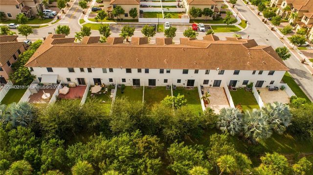9073 W 33rd Avenue 9073, Hialeah, FL 33018