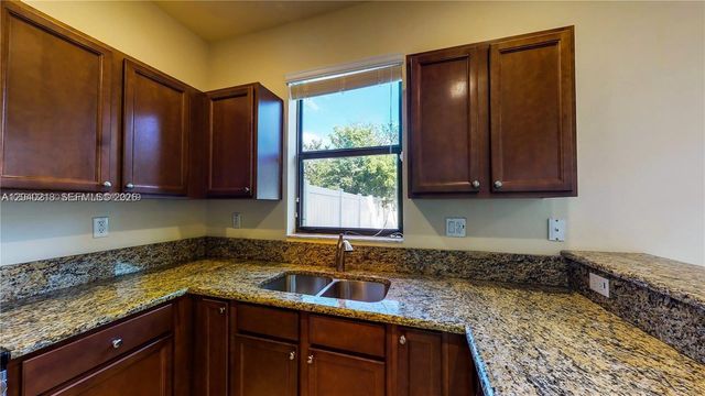9073 W 33rd Avenue 9073, Hialeah, FL 33018