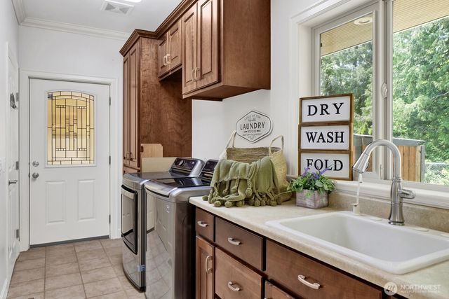 4921 Zander Drive, Bellingham, WA 98226