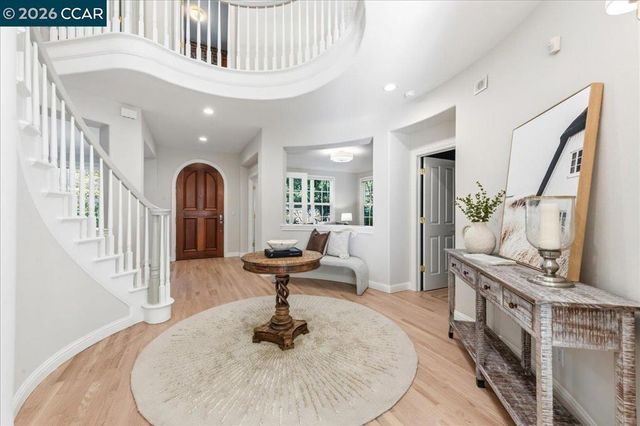 4 Wing Set Pl, Alamo, CA 94507