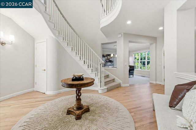 4 Wing Set Pl, Alamo, CA 94507