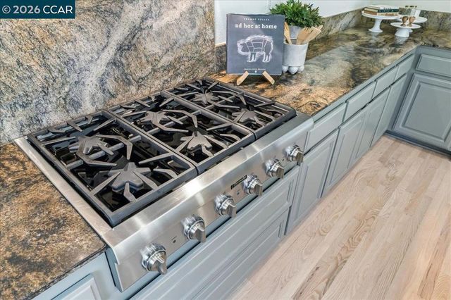 4 Wing Set Pl, Alamo, CA 94507