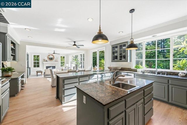 4 Wing Set Pl, Alamo, CA 94507