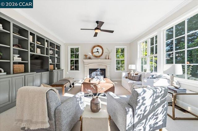 4 Wing Set Pl, Alamo, CA 94507