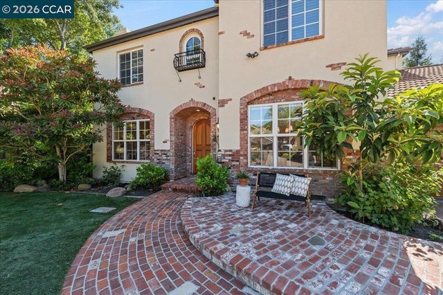 4 Wing Set Pl, Alamo, CA 94507