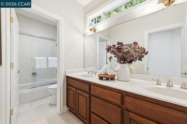 4 Wing Set Pl, Alamo, CA 94507