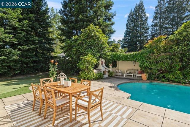 4 Wing Set Pl, Alamo, CA 94507