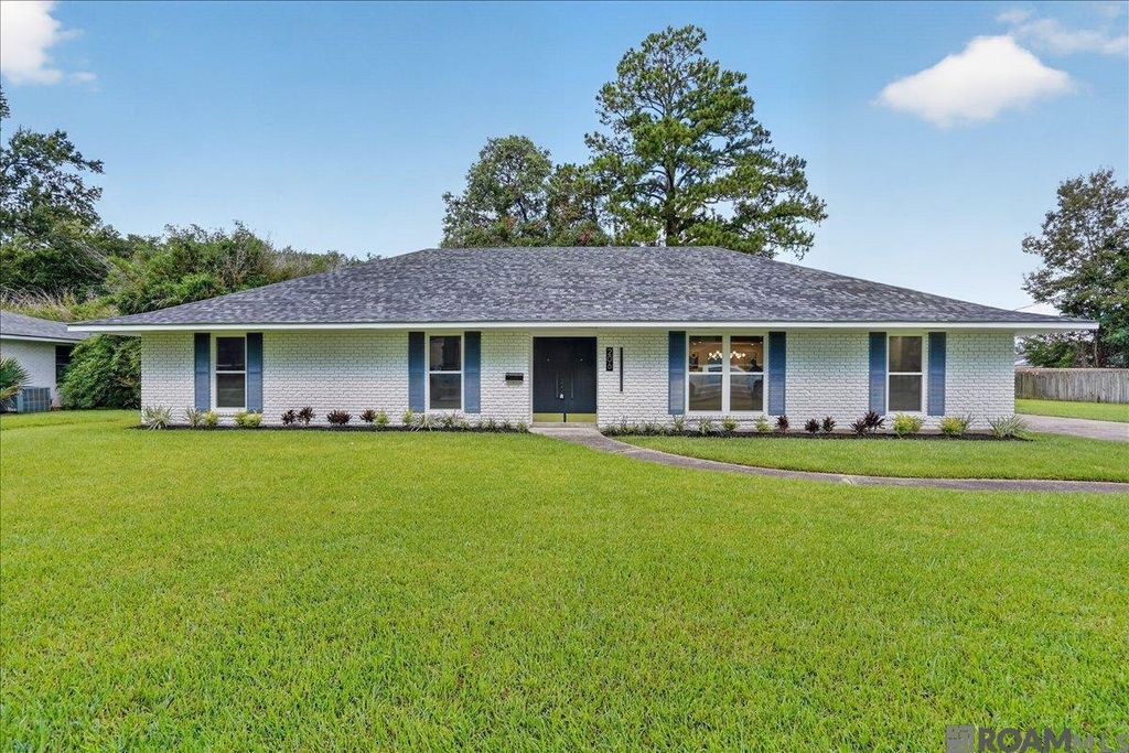 206 Alello Dr, Baton Rouge, LA 70806