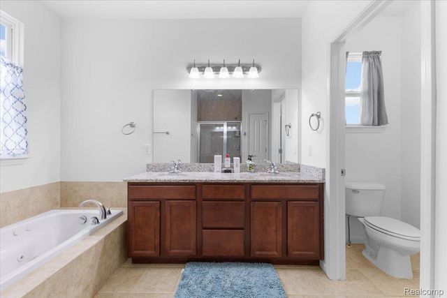 14097 Burlwood Lane, Belleville, MI 48111