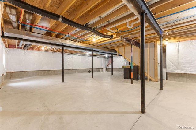 14097 Burlwood Lane, Belleville, MI 48111