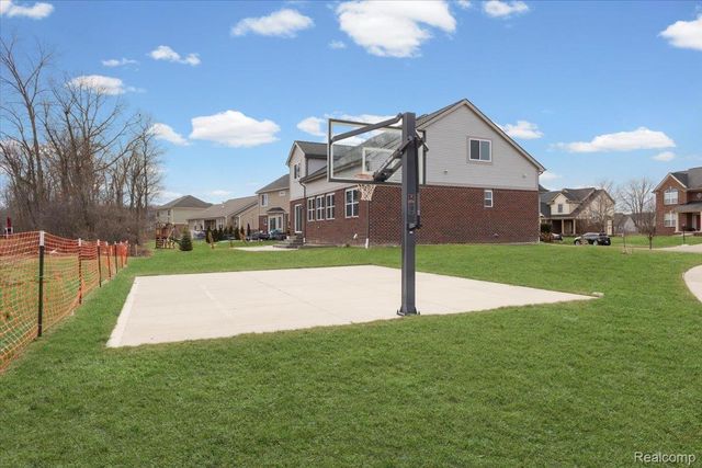 14097 Burlwood Lane, Belleville, MI 48111