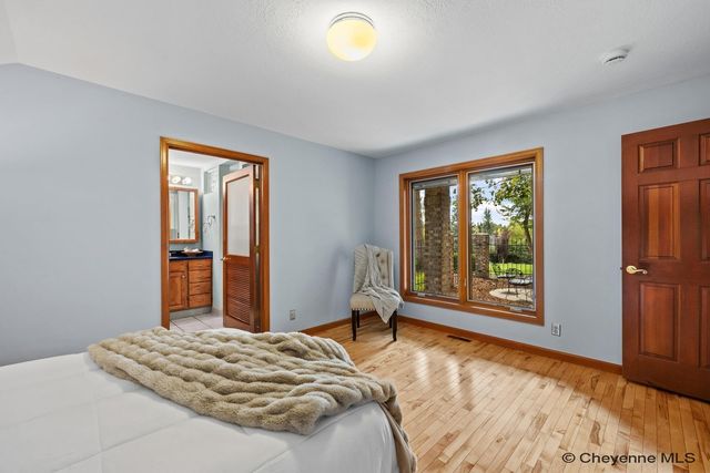 916 LAREDO CT, Cheyenne, WY 82009
