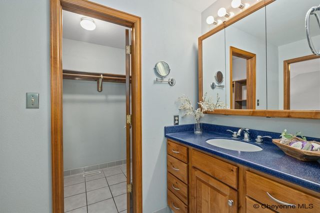 916 LAREDO CT, Cheyenne, WY 82009