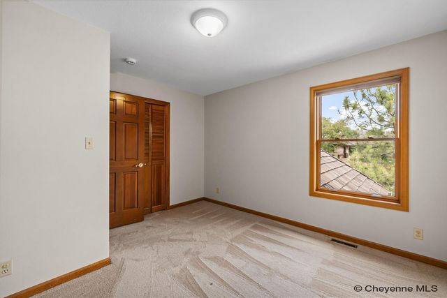 916 LAREDO CT, Cheyenne, WY 82009