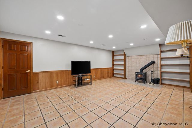 916 LAREDO CT, Cheyenne, WY 82009