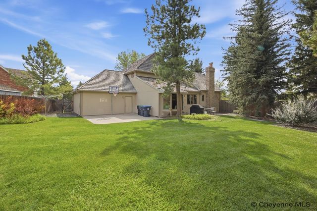 916 LAREDO CT, Cheyenne, WY 82009