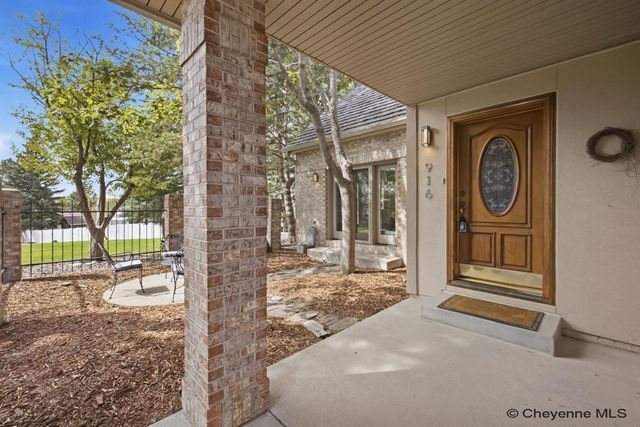 916 LAREDO CT, Cheyenne, WY 82009