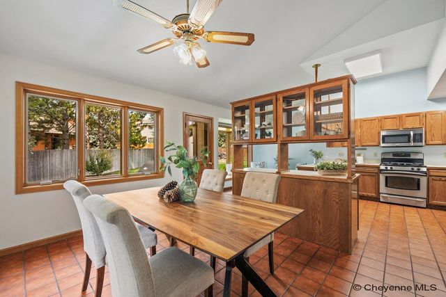 916 LAREDO CT, Cheyenne, WY 82009