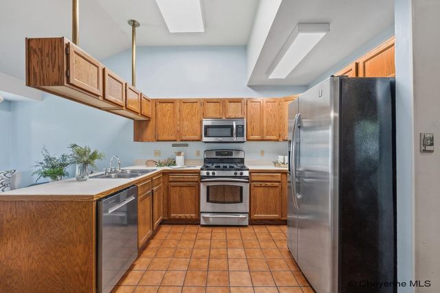 916 LAREDO CT, Cheyenne, WY 82009