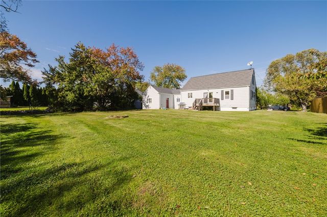 495 Hooper Street, Tiverton, RI 02878