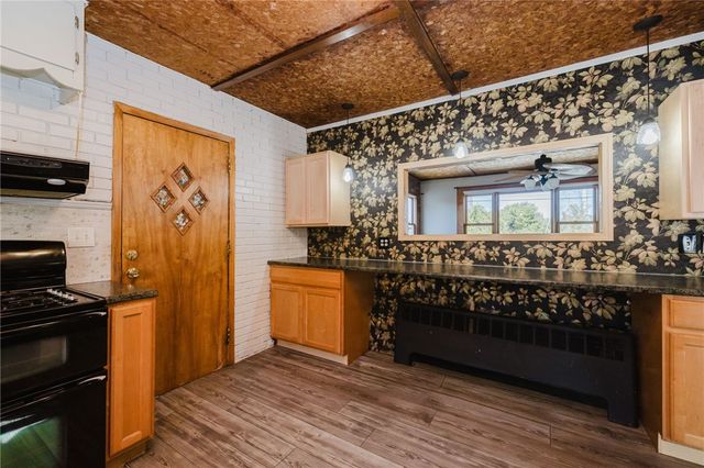 495 Hooper Street, Tiverton, RI 02878