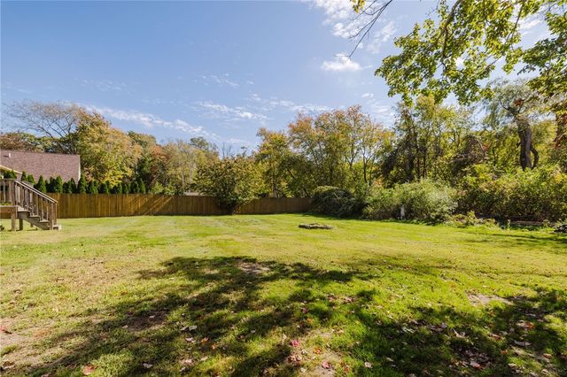 495 Hooper Street, Tiverton, RI 02878