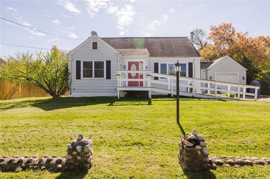 495 Hooper Street, Tiverton, RI 02878