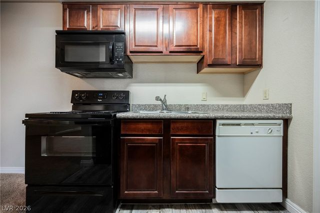 2606 South Durango Drive 152, Las Vegas, NV 89117