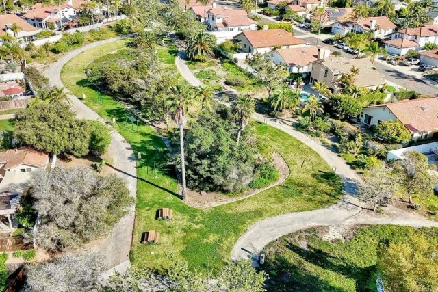 630 Poinsettia Park North, Encinitas, CA 92024