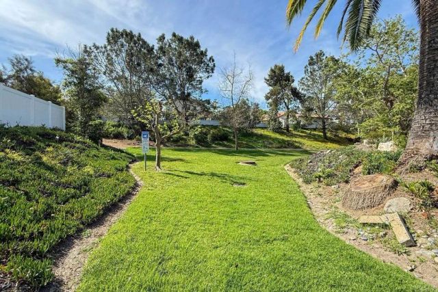 630 Poinsettia Park North, Encinitas, CA 92024