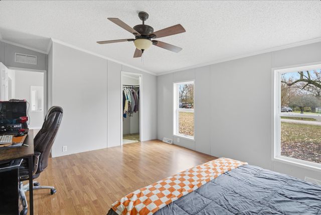 395 CHARLOTTE DR, Oakland, TN 38060