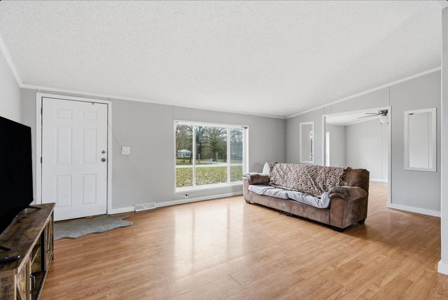 395 CHARLOTTE DR, Oakland, TN 38060