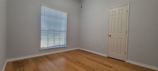 2717 Creek Crossing Road, Mesquite, TX 75181