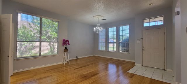 2717 Creek Crossing Road, Mesquite, TX 75181
