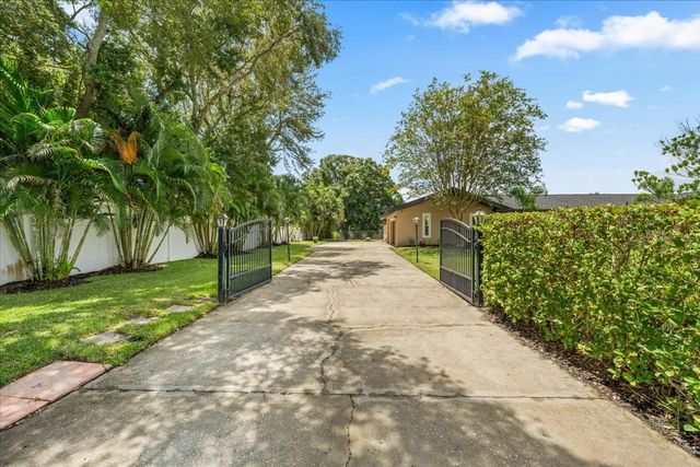 1701 ALLENS CREEK DRIVE, Clearwater, FL 33764
