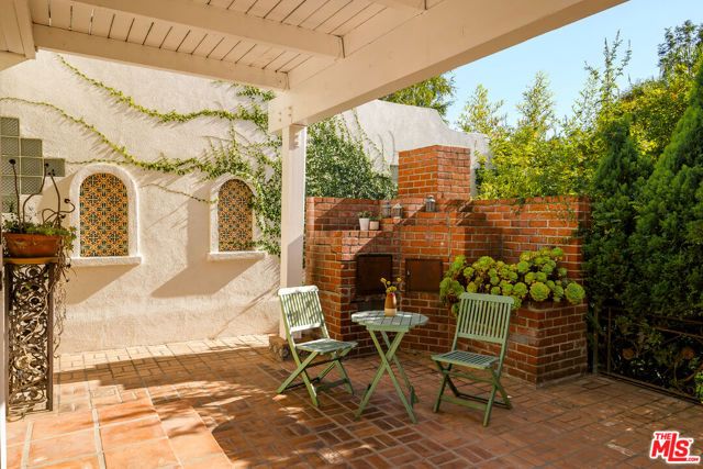 2507 Panorama Terrace, Los Angeles, CA 90039
