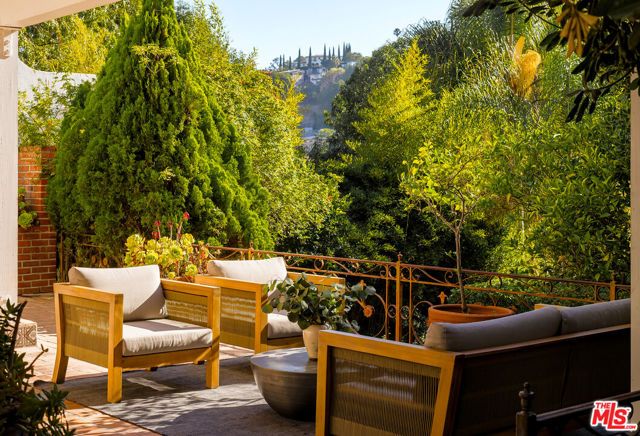 2507 Panorama Terrace, Los Angeles, CA 90039