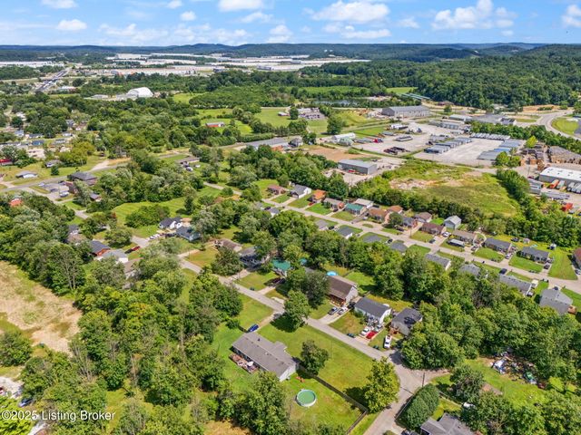 226 7th Ave, Shepherdsville, KY 40165