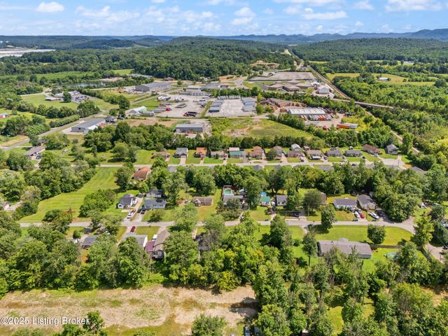 226 7th Ave, Shepherdsville, KY 40165